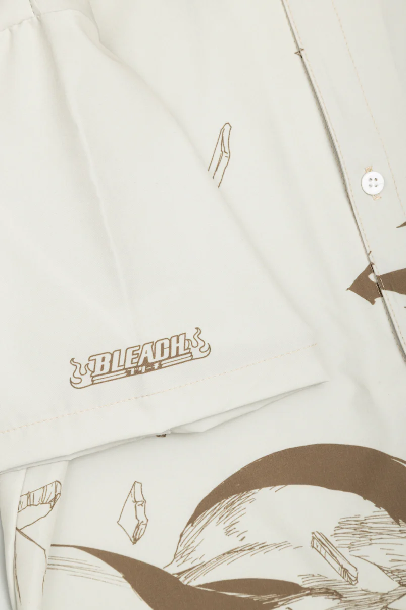 BLEACH's Thousand-Year Blood War Arc Ichigo Button Up Shirt - Sand 4 BLEACH's Thousand-Year Blood War Arc Ichigo Button Up Shirt - Sand