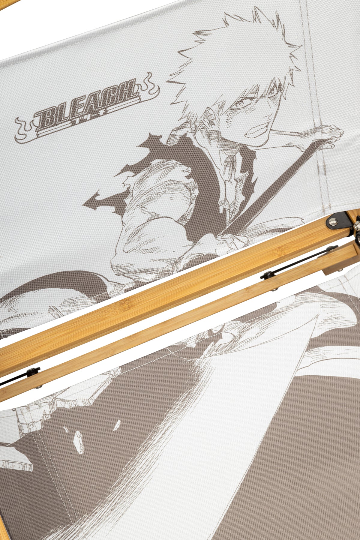 BLEACH's Thousand-Year Blood War Ichigo Bamboo Travel Chair - Sand