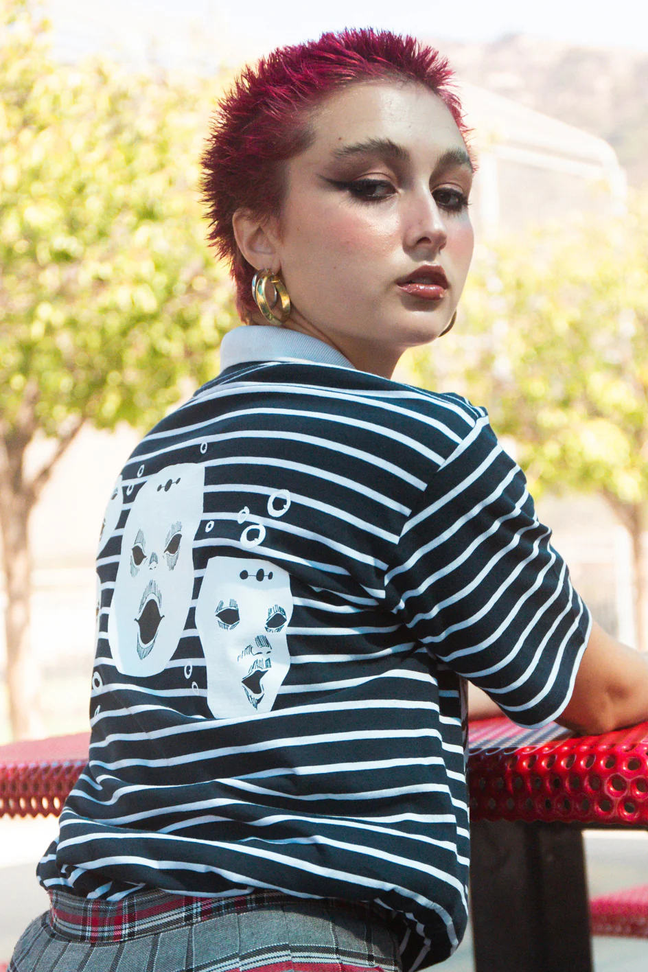 Jujutsu Kaisen Nobara Striped Tee - White/Navy 2 Jujutsu Kaisen Nobara Striped Tee - White/Navy