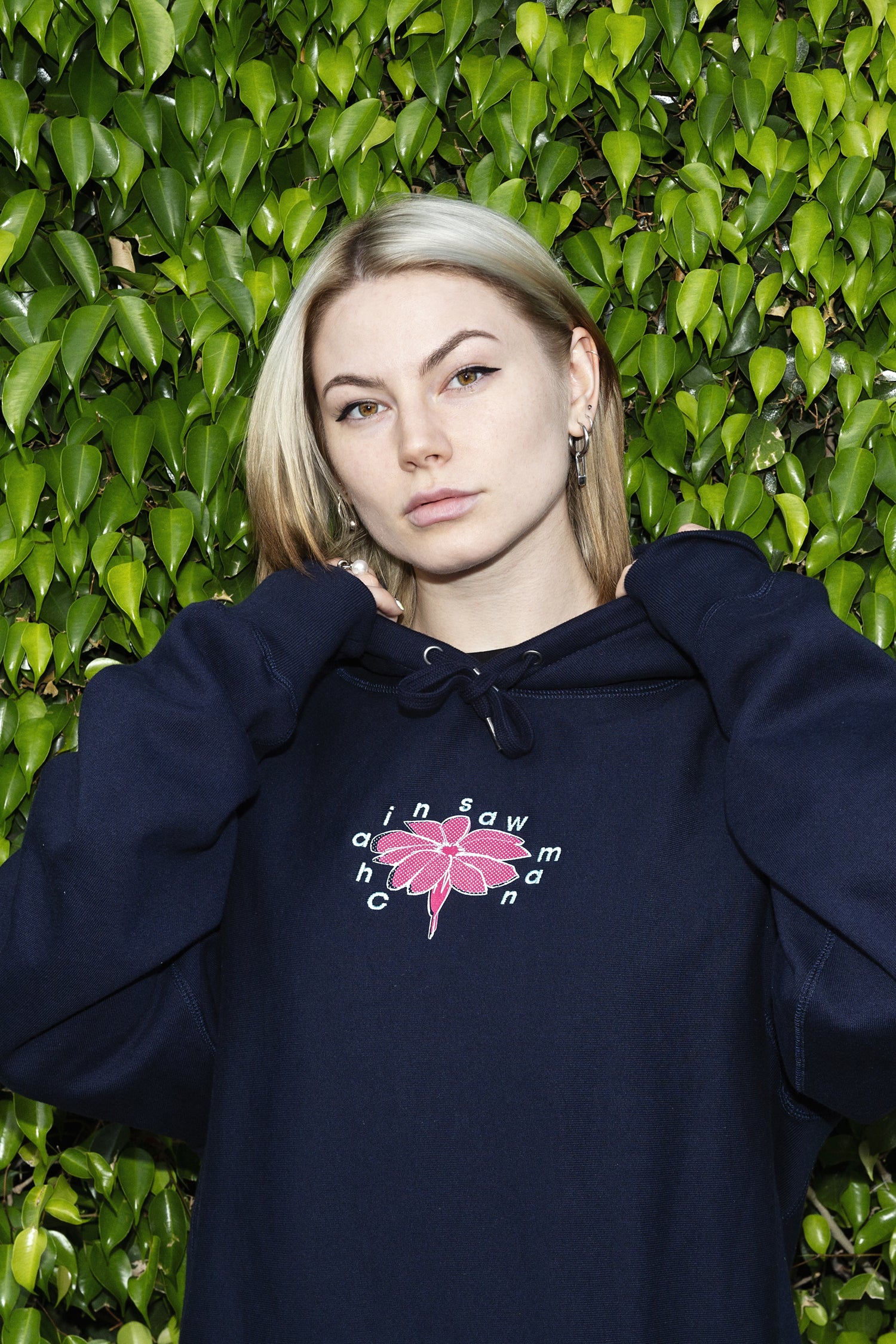 Chainsaw Man Reze Hoodie - Navy 1 Chainsaw Man Reze Hoodie - Navy