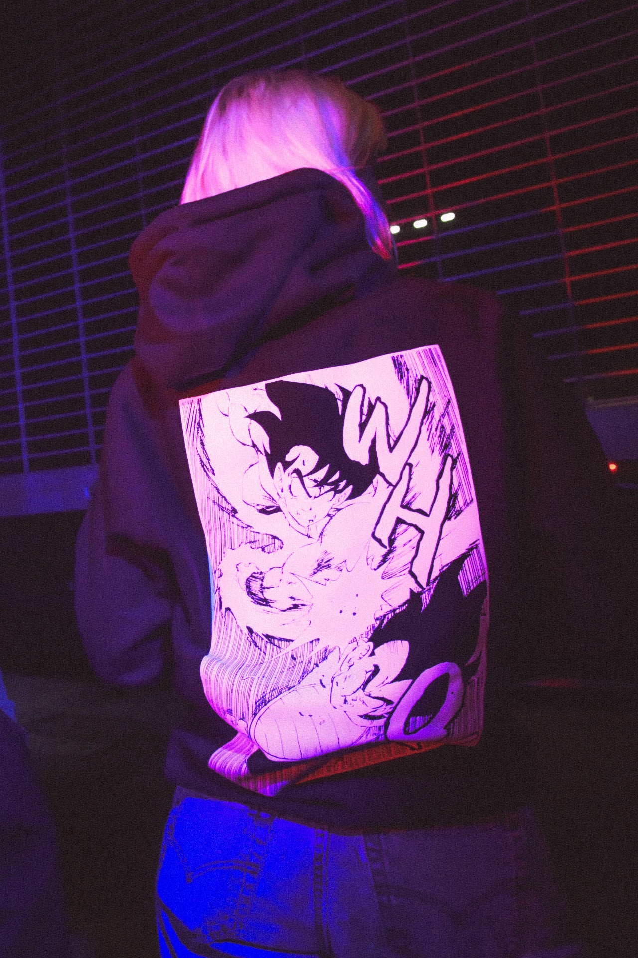 Dragon Ball: Saiyan Arc Goku vs Vegeta Hoodie - Navy 6 Dragon Ball: Saiyan Arc Goku vs Vegeta Hoodie - Navy